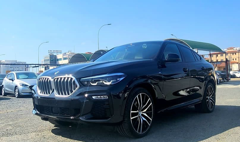 BMW X6 M-Sport X-Drive 35D 3.0L (panoramic roof)