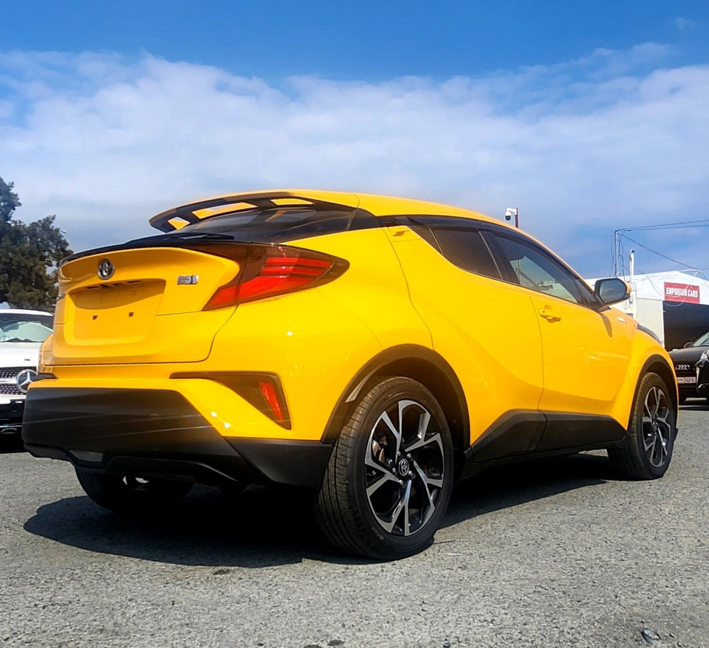 C-HR Hybrid 1.8L