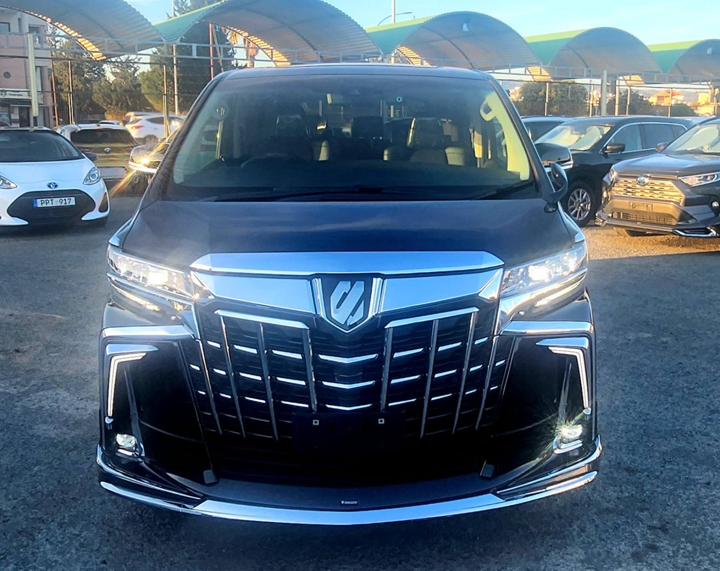 ALPHARD HYBRID MODELLISTA VIP 2.5L