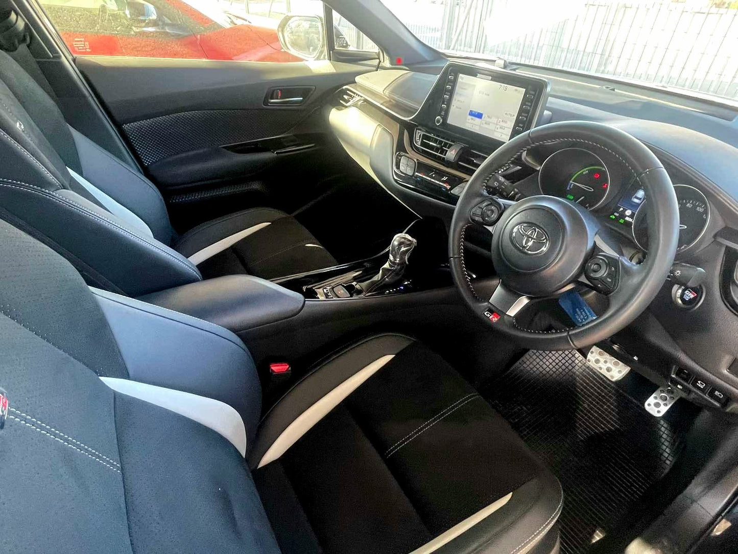C-HR Hybrid GR Sport 1.8L