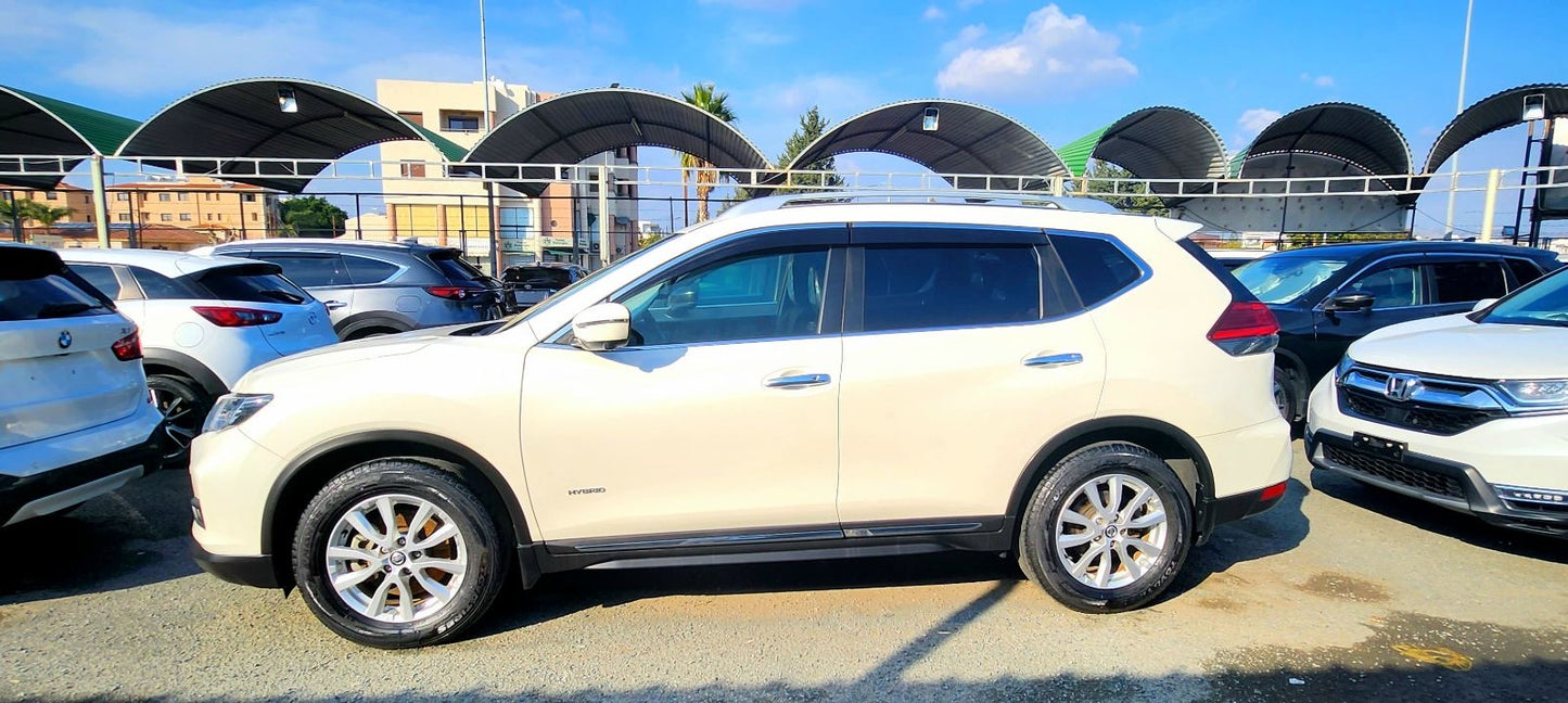Nissan X-Trail HYBRID 2,0L