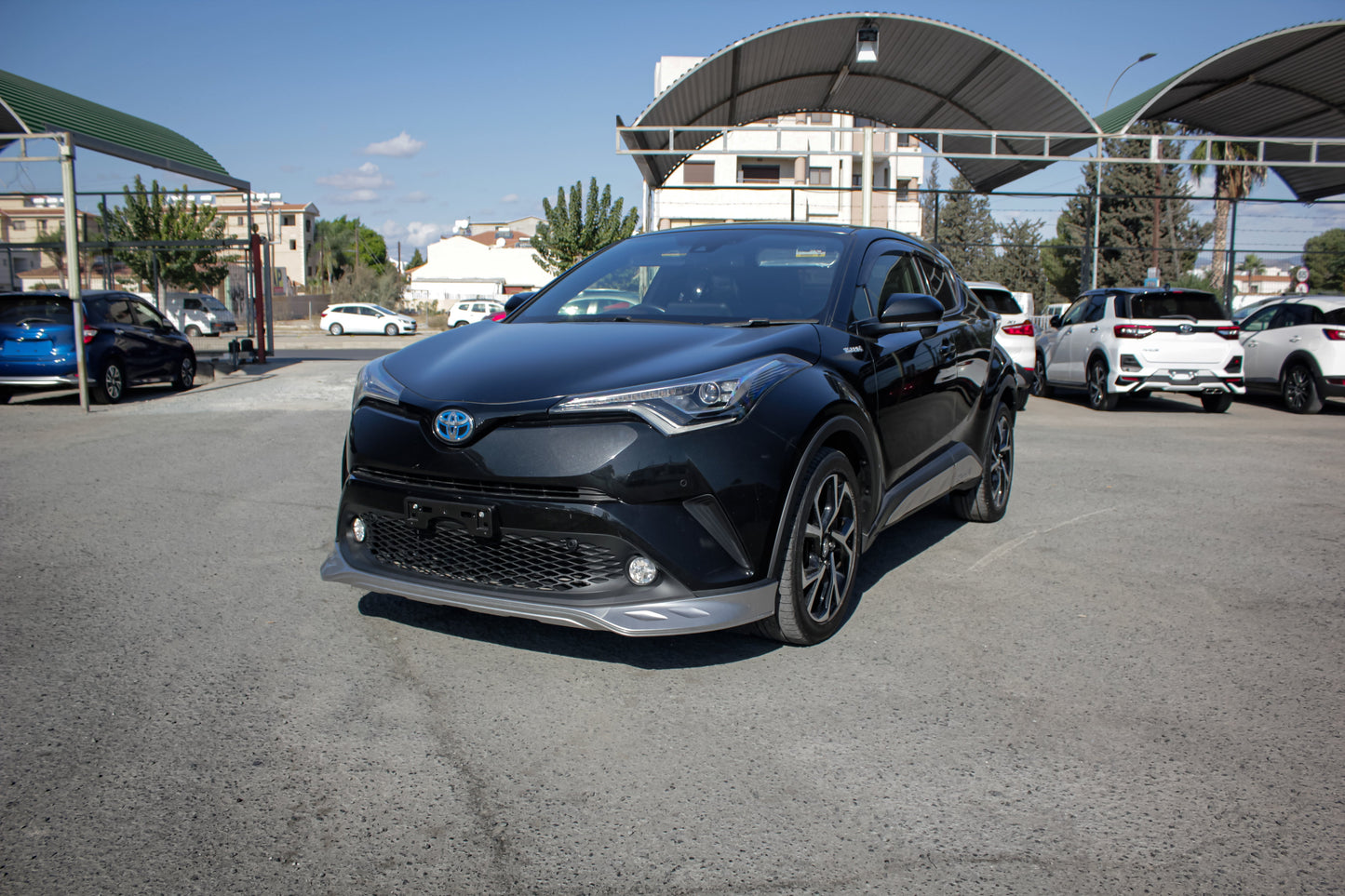C-HR Hybrid 1.8L
