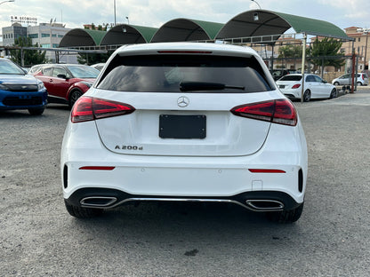 Mercedes Benz A200d