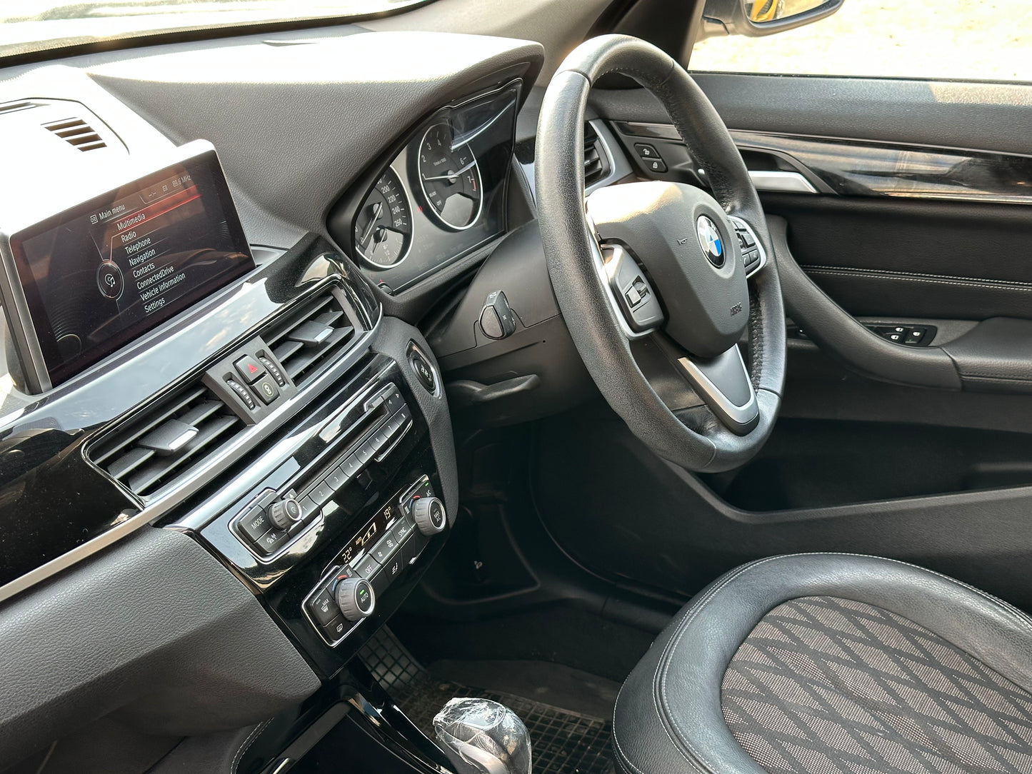 BMW X1 X-DRIVE 2.0i