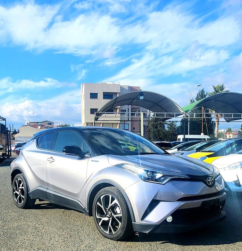 C-HR Hybrid 1.8L