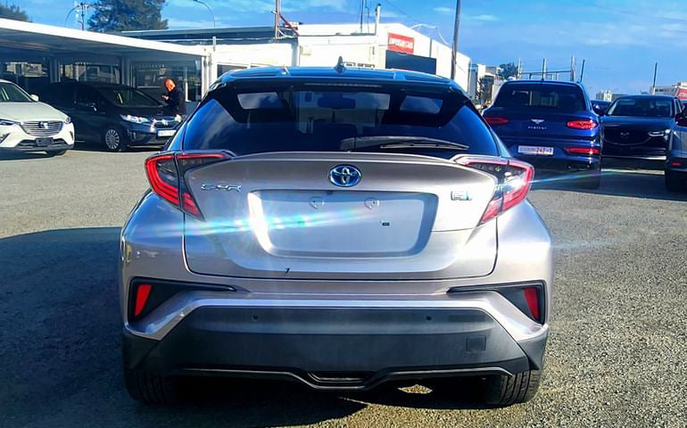 C-HR Hybrid 1.8L