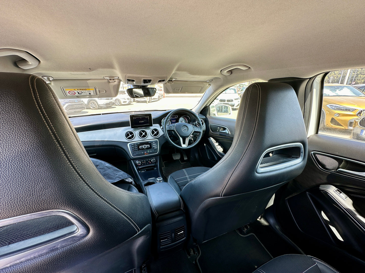 Mercedes Benz GLA 180