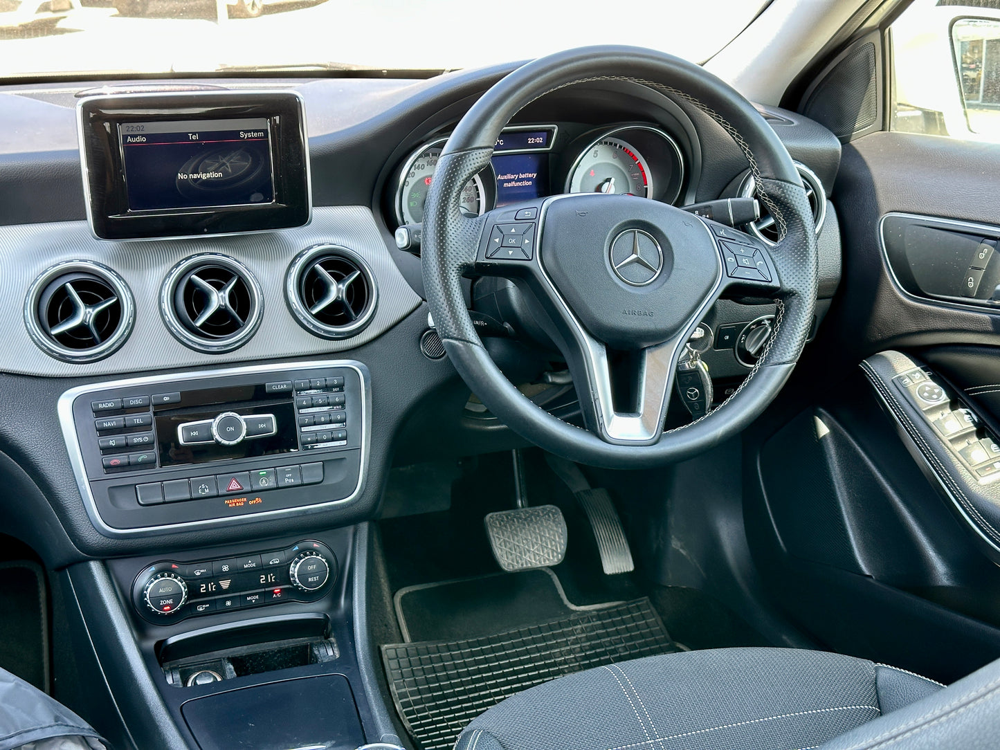 Mercedes Benz GLA 180