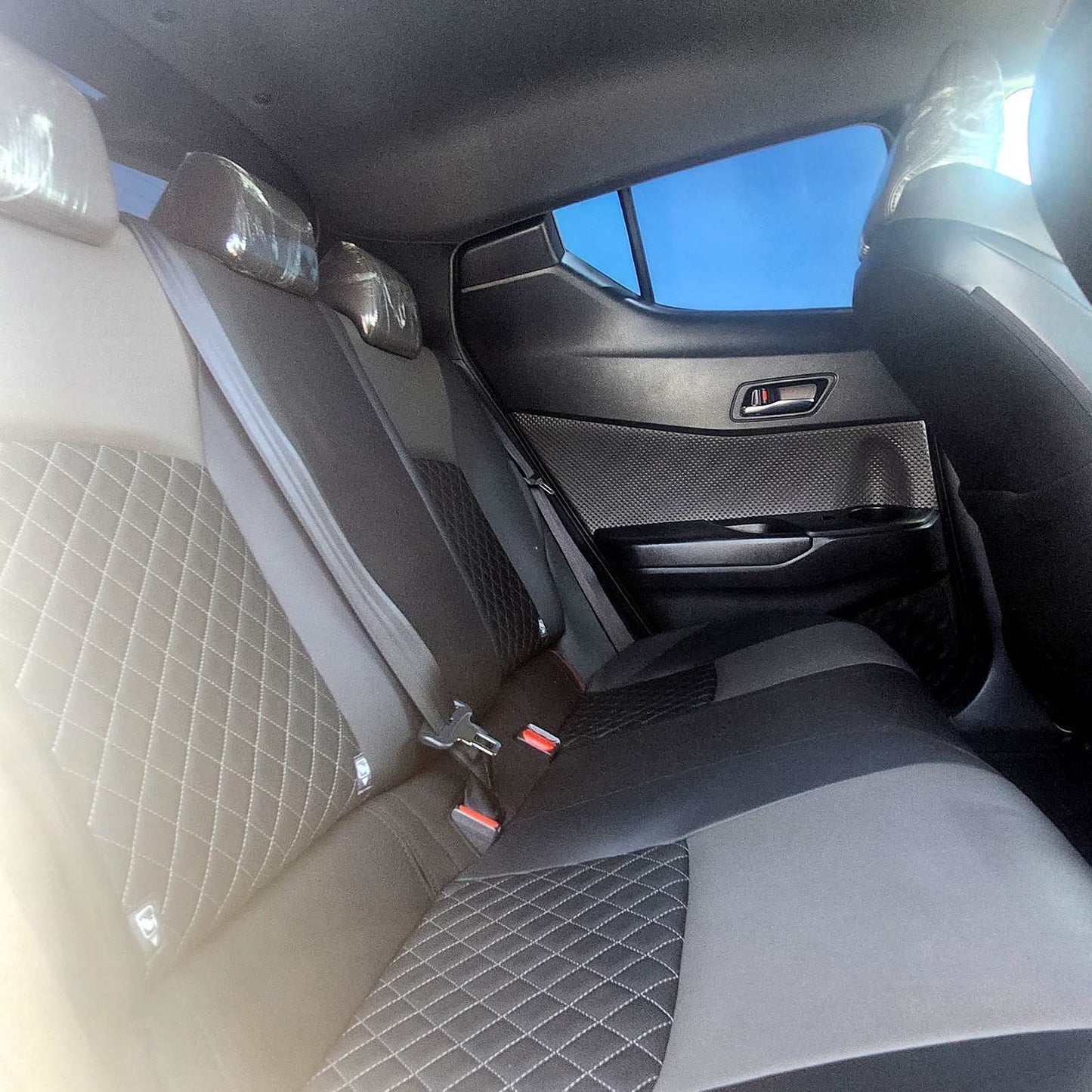 C-HR Hybrid 1.8L
