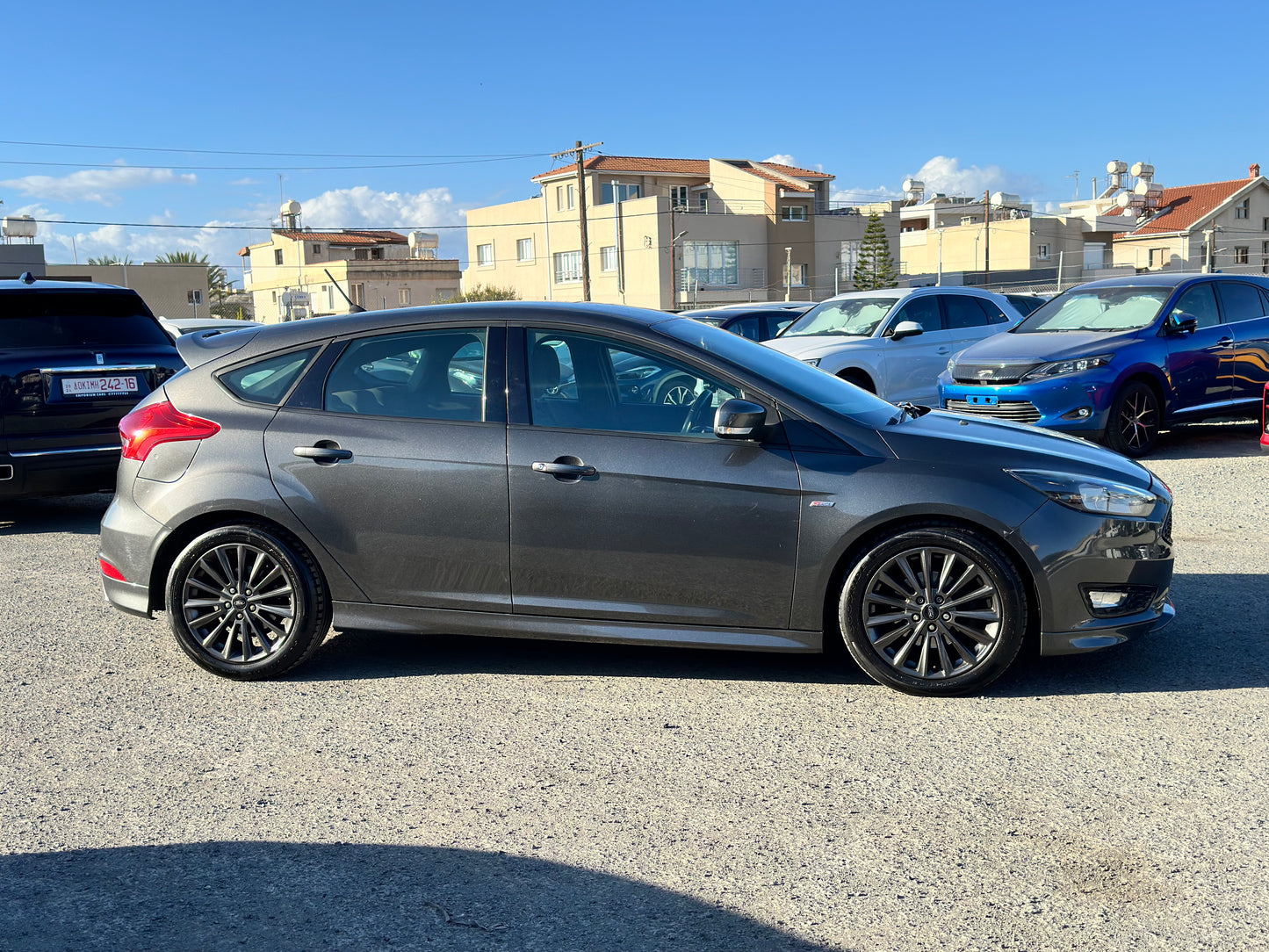 FORD FOCUS