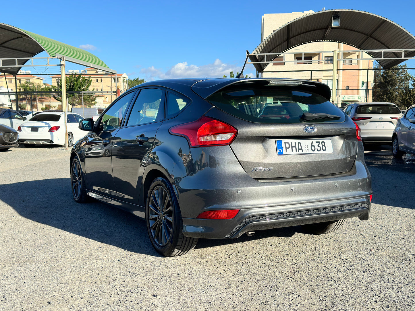 FORD FOCUS