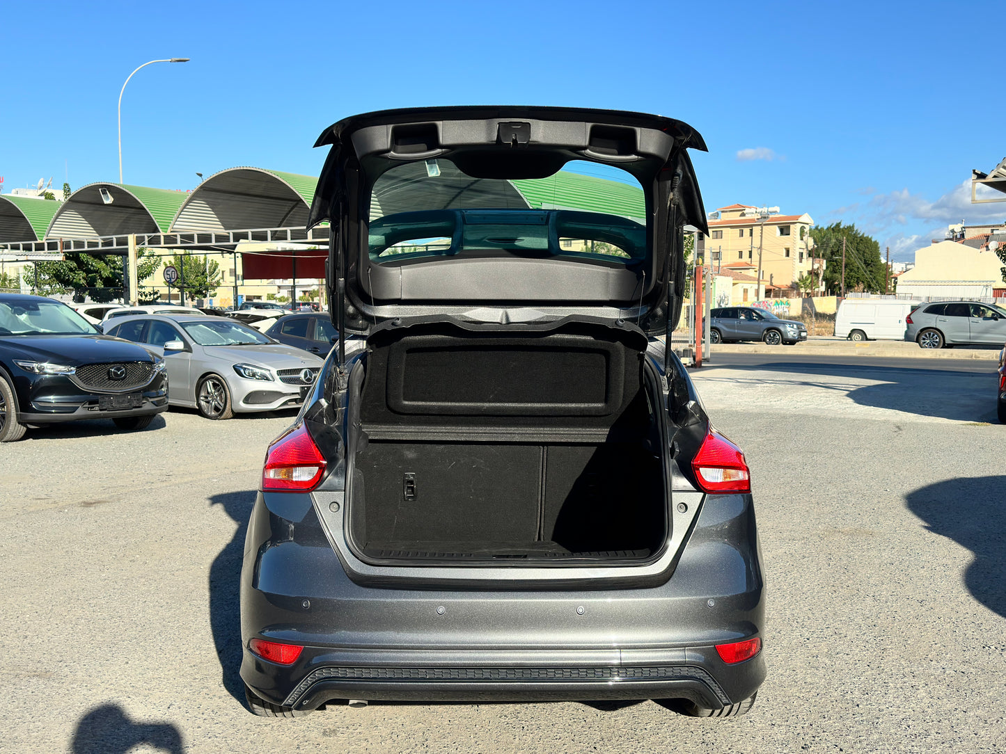 FORD FOCUS