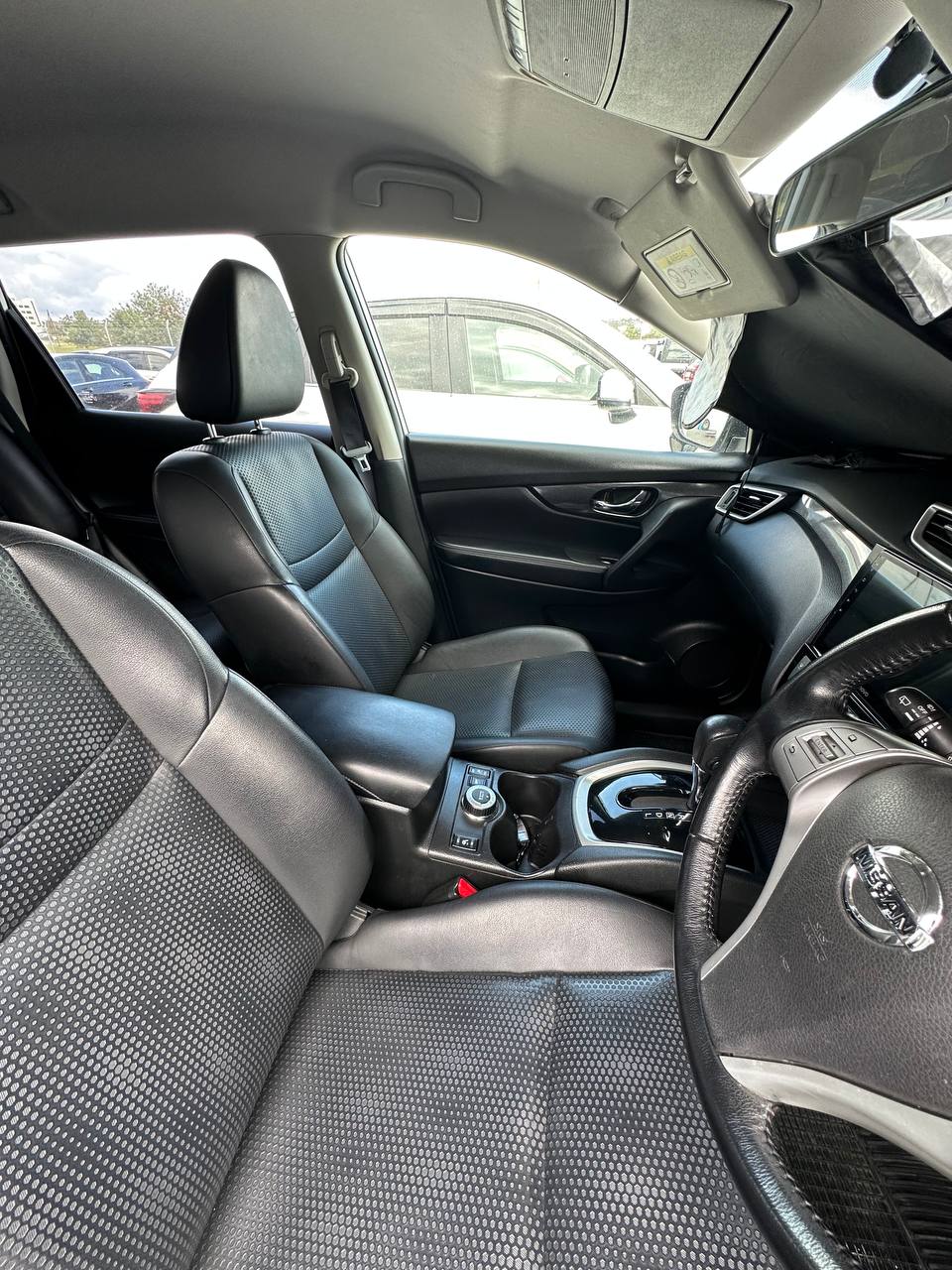 X-TRAIL