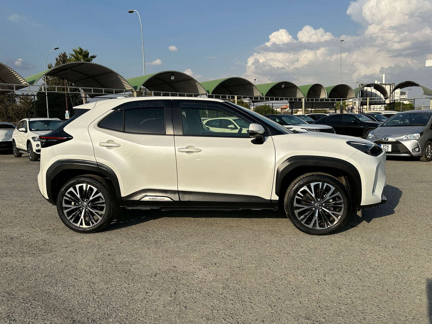 YARIS CROSS HYBRID 1.5L
