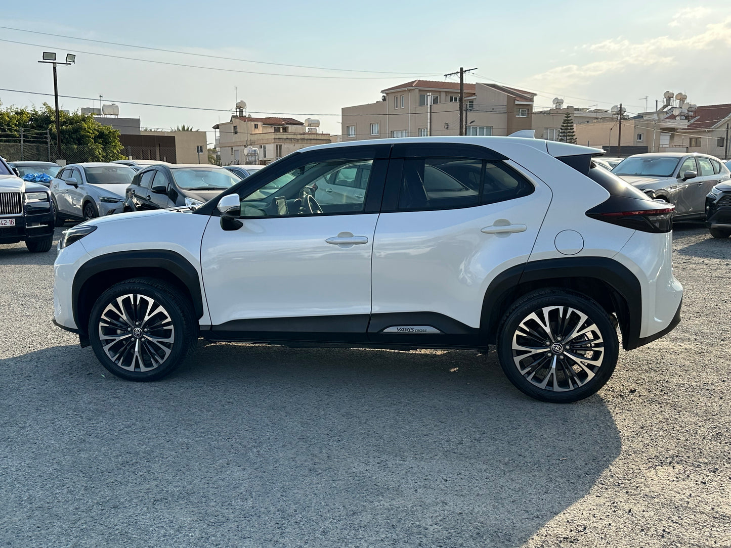 YARIS CROSS HYBRID 1.5L