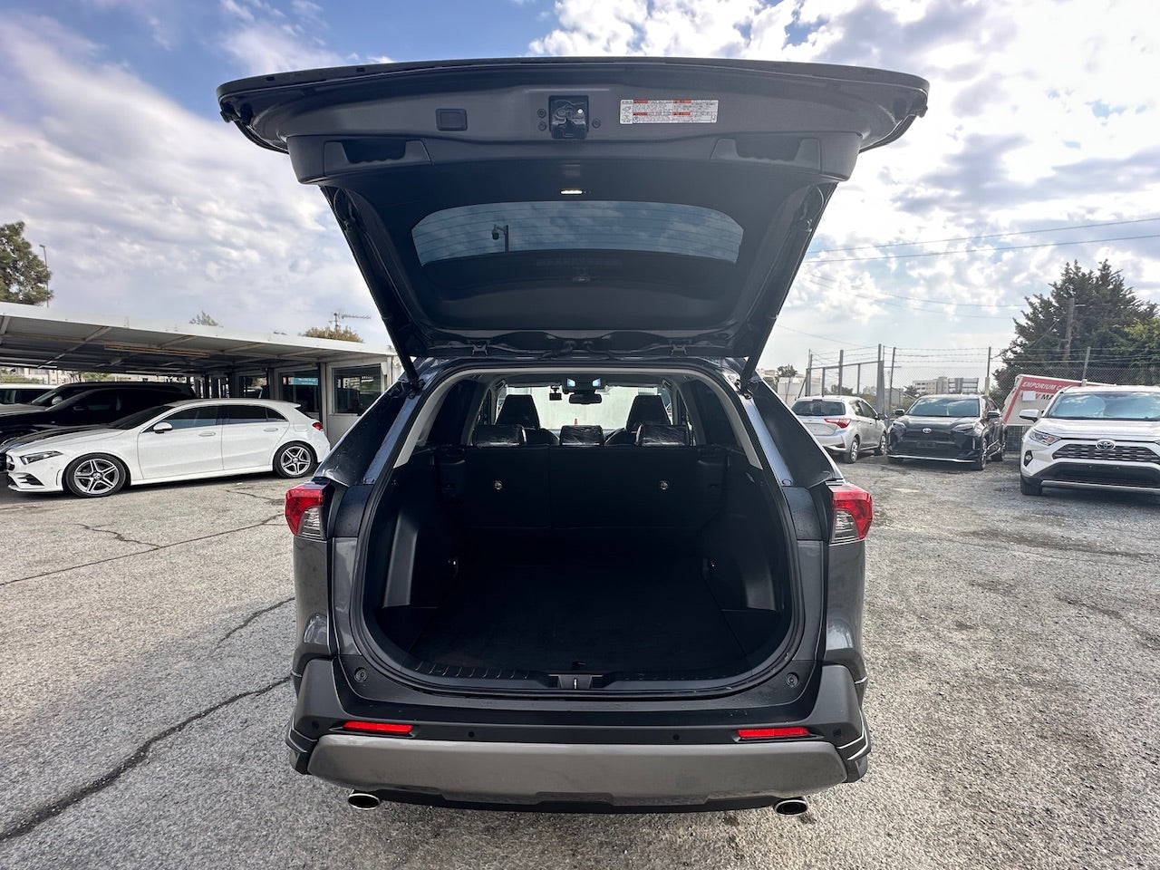 COROLLA CROSS HYBRID 1.8L