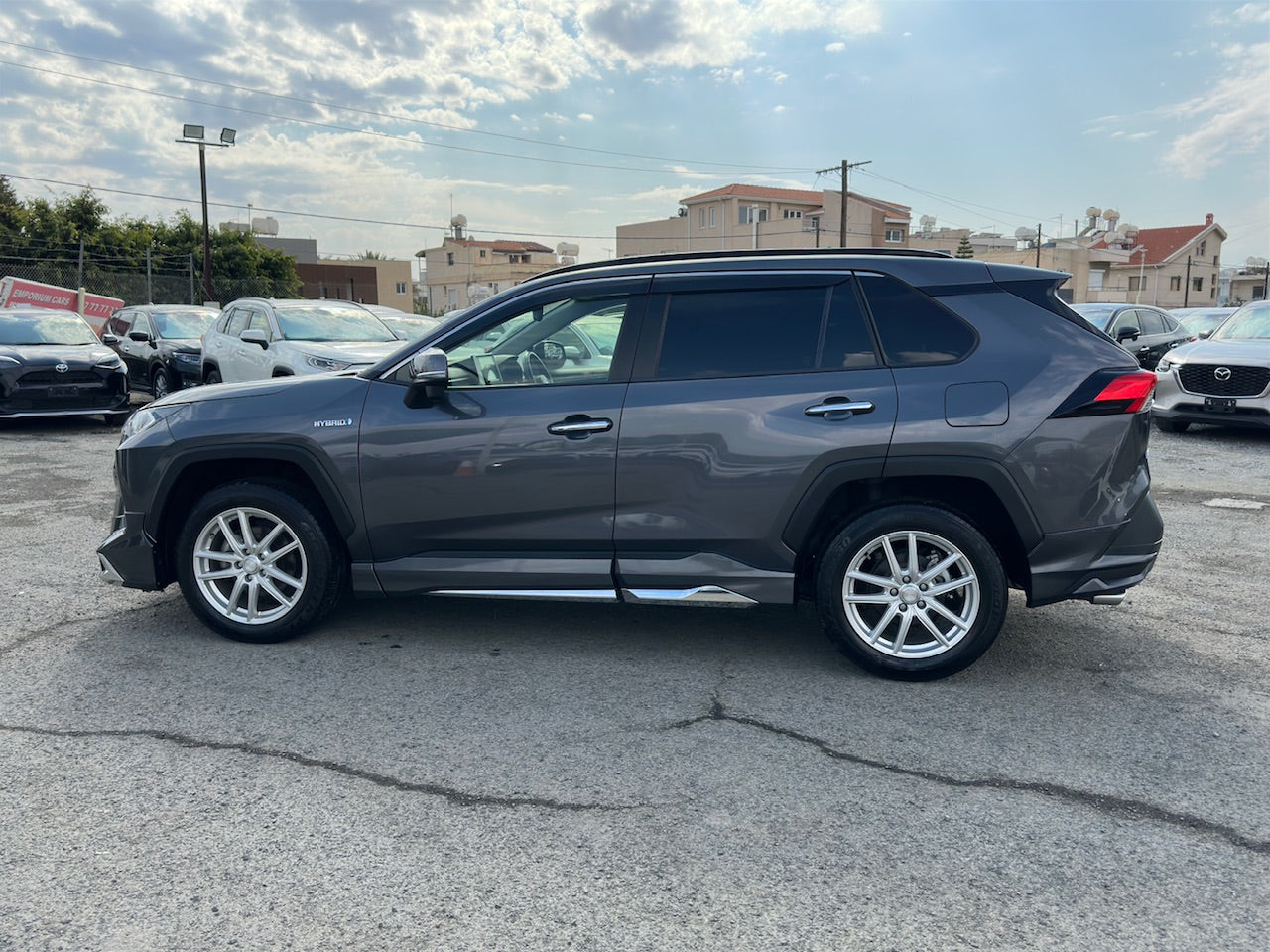 COROLLA CROSS HYBRID 1.8L