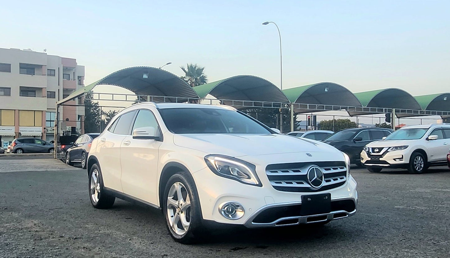 Mercedes Benz GLA AMG 4matic  2.0L