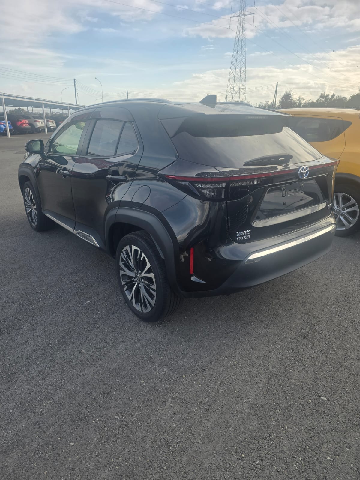 ΥΒΡΙΔΙΚΟ YARIS CROSS 2024