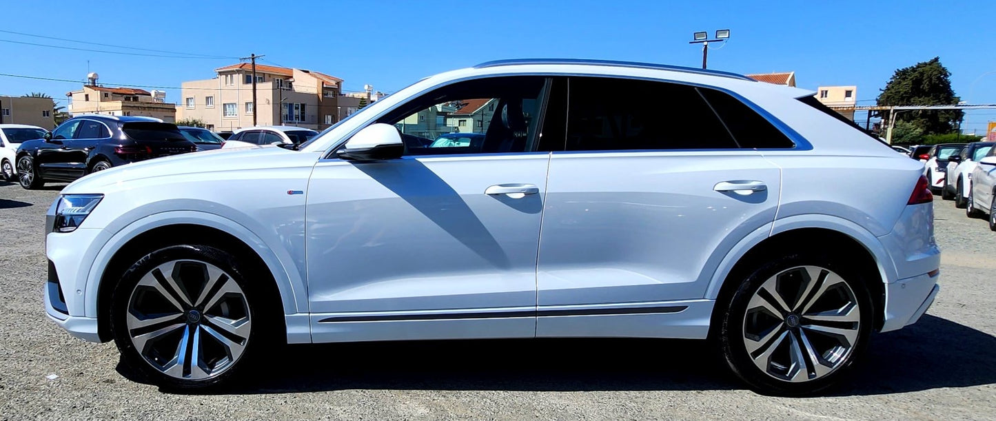 AUDI Q8 S-LINE QUATTRO 3.0L