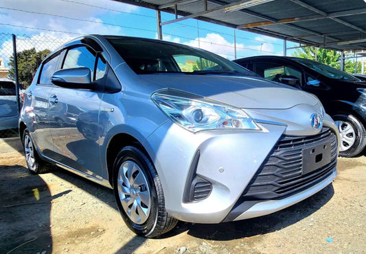 Vitz HYBRID 1.5L