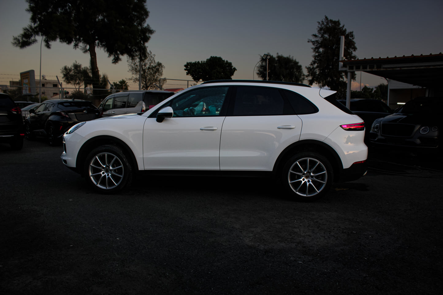 Cayenne (PANORAMIC ROOF) 3.0L