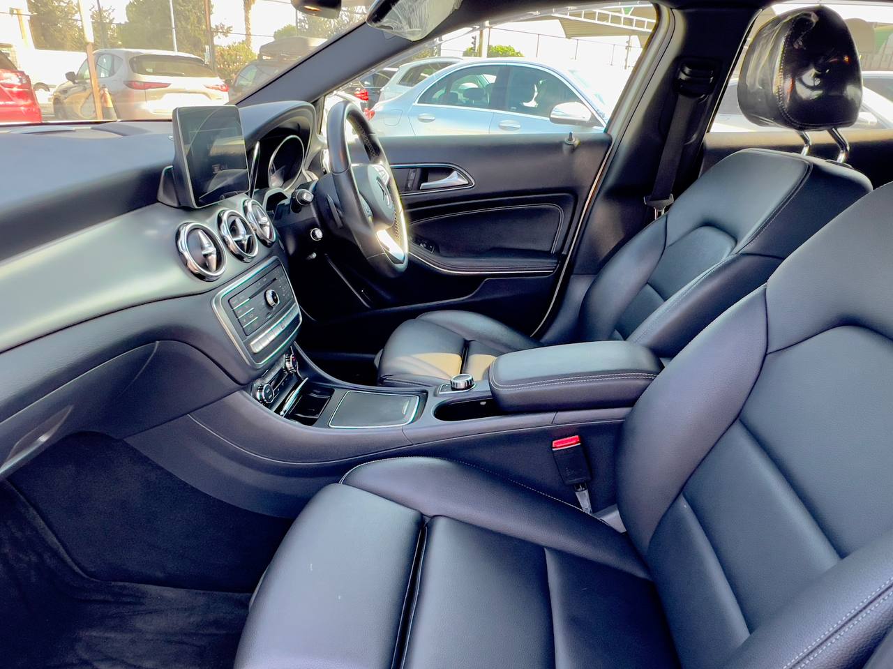 Mercedes Benz GLA AMG 4matic  2.0L