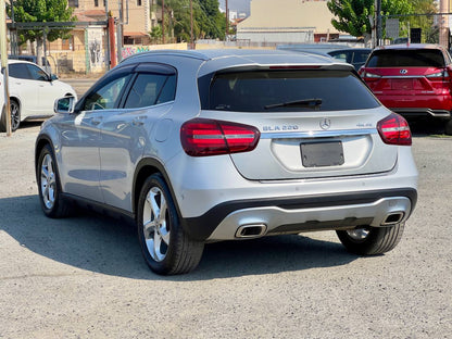 Mercedes Benz GLA AMG 4matic  2.0L